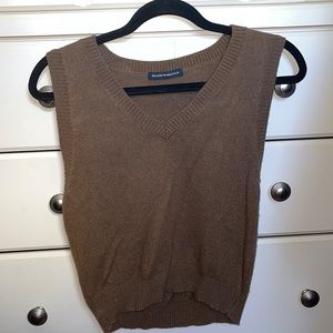 BRANDY MELVILLE BROWN WOOL CASHMERE V NECK SWEATER VEST